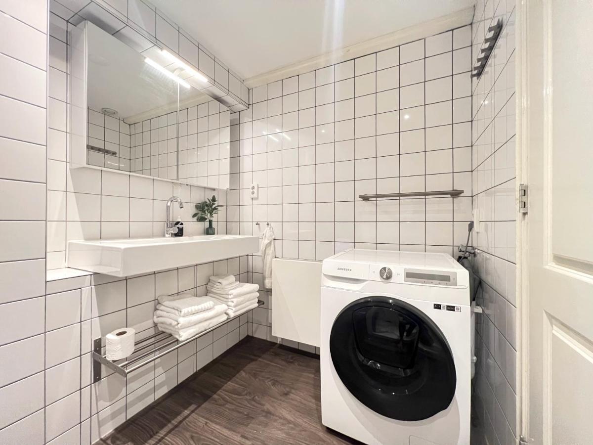 Apartment Eewal 68 Leeuwarden Bagian luar foto